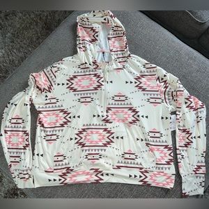 NWT Women’s Aztec sweatshirt half zip, with kangaroo pocket, XL